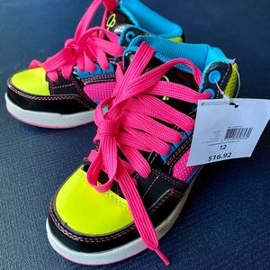 Size 12 Op unisex Kid’s Sneakers. Neon & black. Brand new, never worn